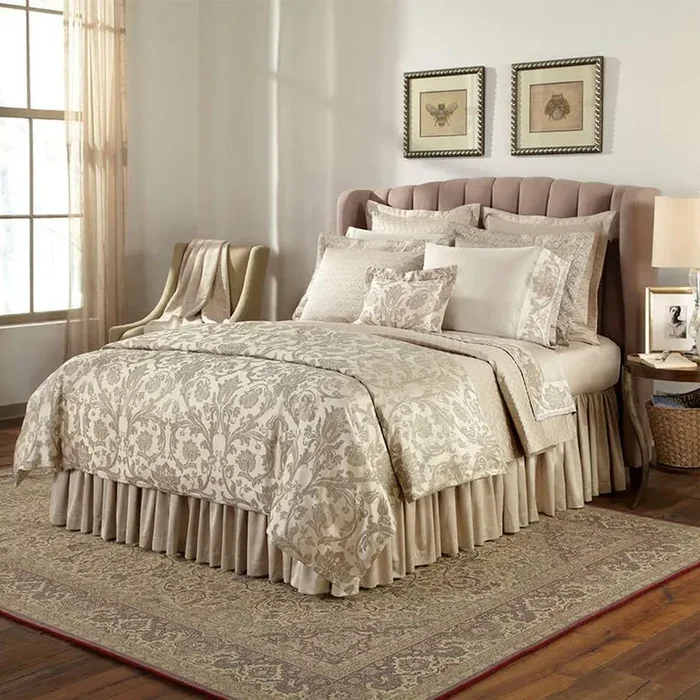Anastasia Queen Duvet Cover