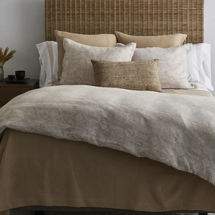 Great Hall Queen Coverlet Set