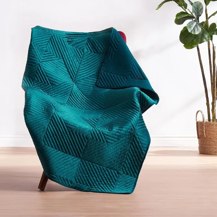 Greenland Home Fashions Barefoot Bungalow Riviera Velvet Accessory Throw – 50×60″, Teal