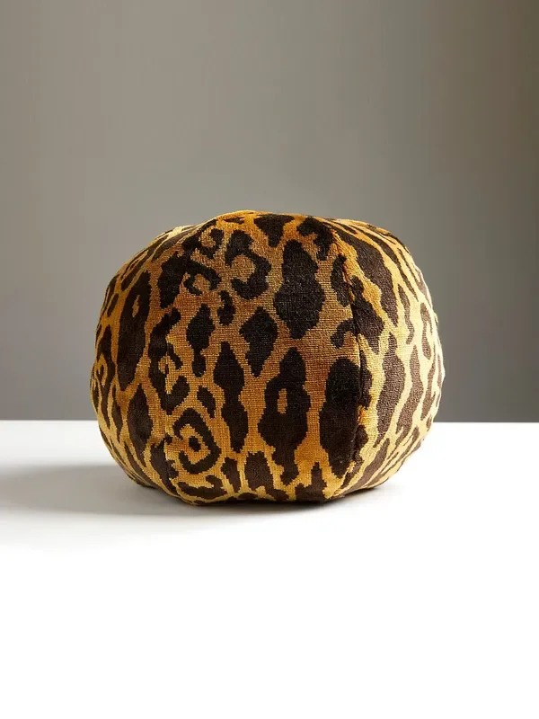 Leopardo Sphere Pillow