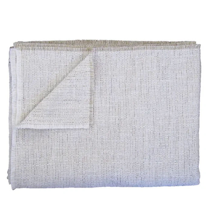 Macau Throw