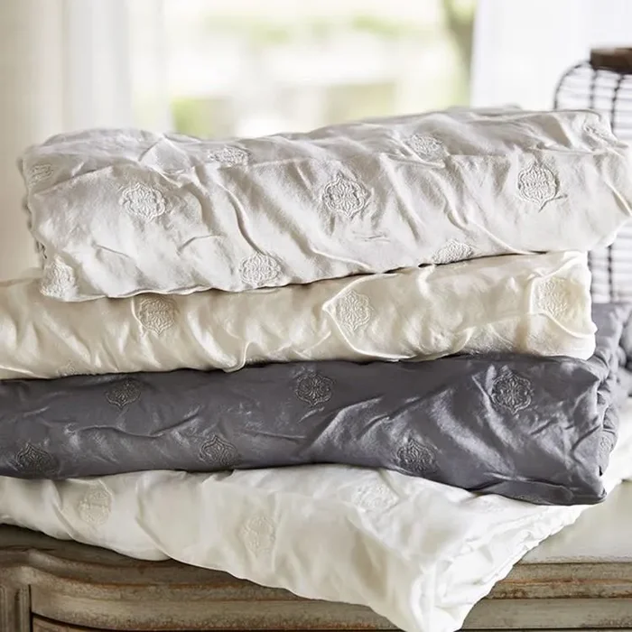 SDH Anna Queen Coverlet