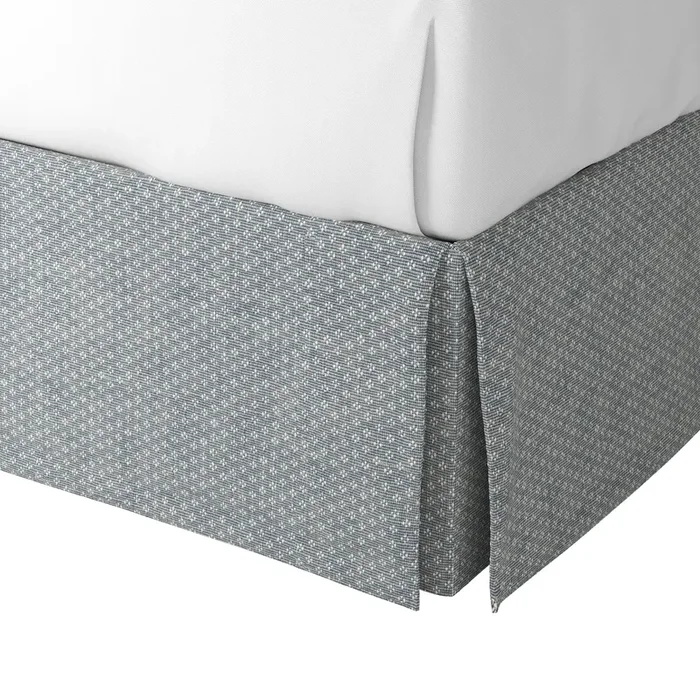 Tailored Bedskirt in Ditsy – Indigo
