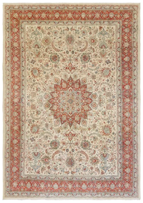 Vintage Sarouk Handwoven Traditional Rug, J73958