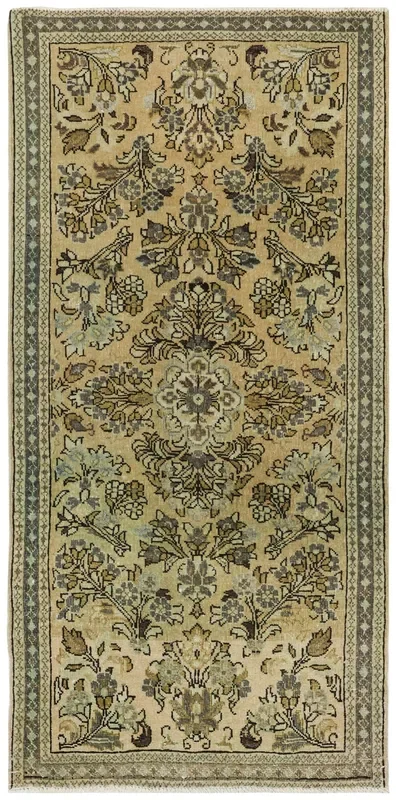Vintage Sarouk Handwoven Traditional Rug, J76644