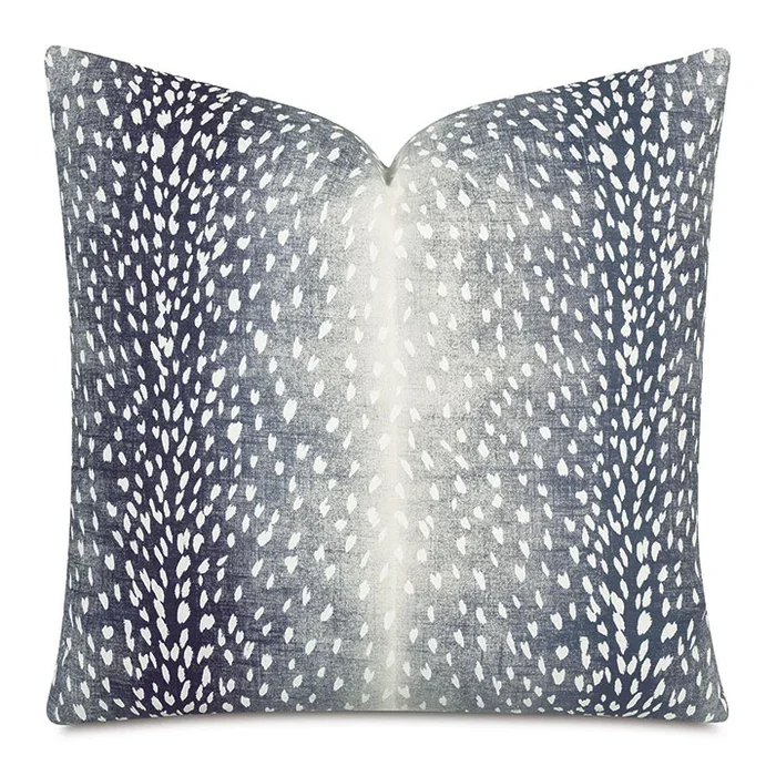 WILEY OMBRE DECORATIVE PILLOW IN NAVY